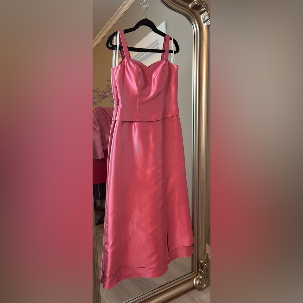 Montage Rose Gown W/ Jacket Size 10 - Picture 4 of 10